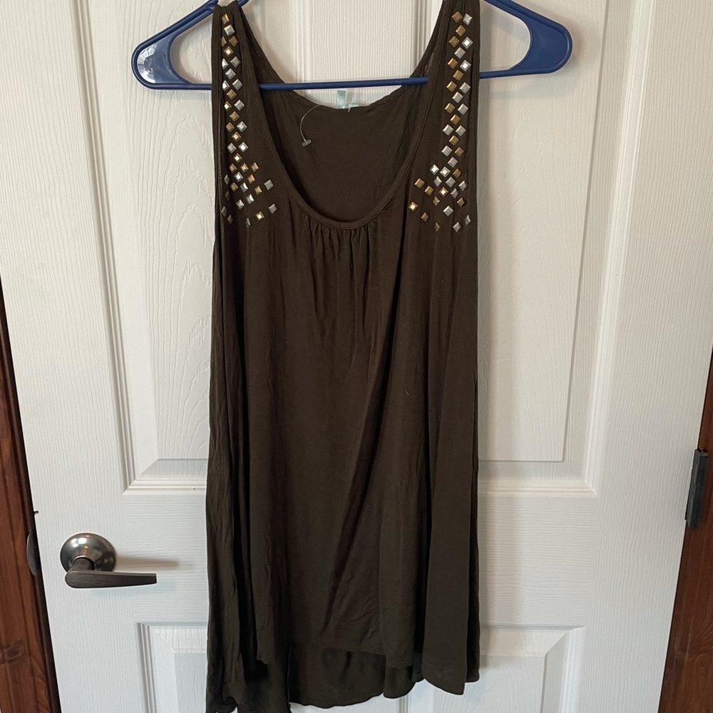 Set of two women’s tanks